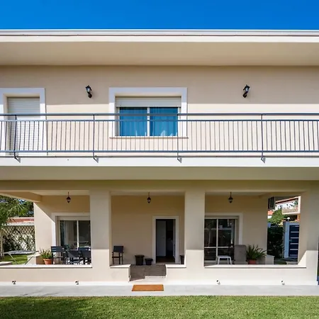 Nisa Holiday home *